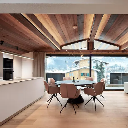 Alpin Residenzen Eichenheim Aurach Bei Kitzbuehel By Alpina-Holiday Exterior photo